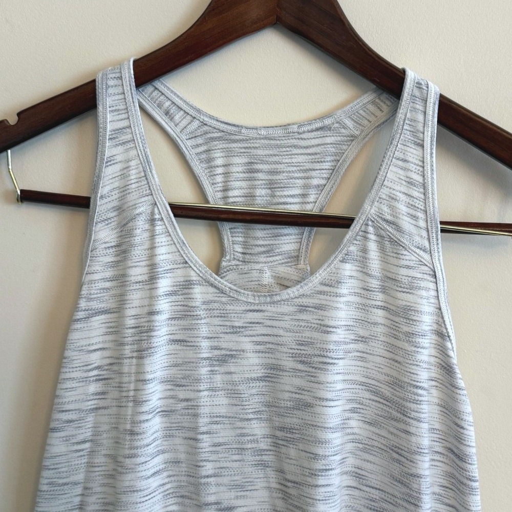 Lululemon Essentials Pleated Racerback Tank Top Sz‎ 6 Tiger Space Dye Hail White - Picture 6 of 8